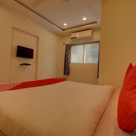 Oyo Flagship 47178 Pakko Inn Pune Exterior photo